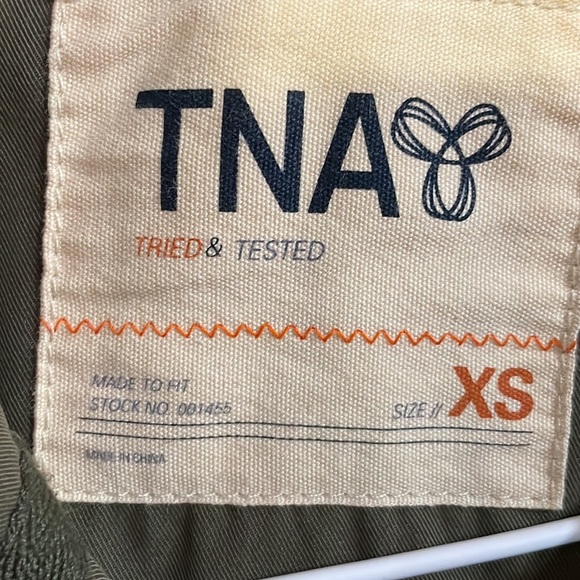 [XS]Aritzia TNA Olive  Green Platoon Jacket - Picture 3 of 9